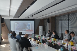 吉林石化公司常务副总经理王忠民一行领导来访我公司考察