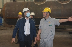 吉林石化公司常务副总经理王忠民一行领导来访我公司考察