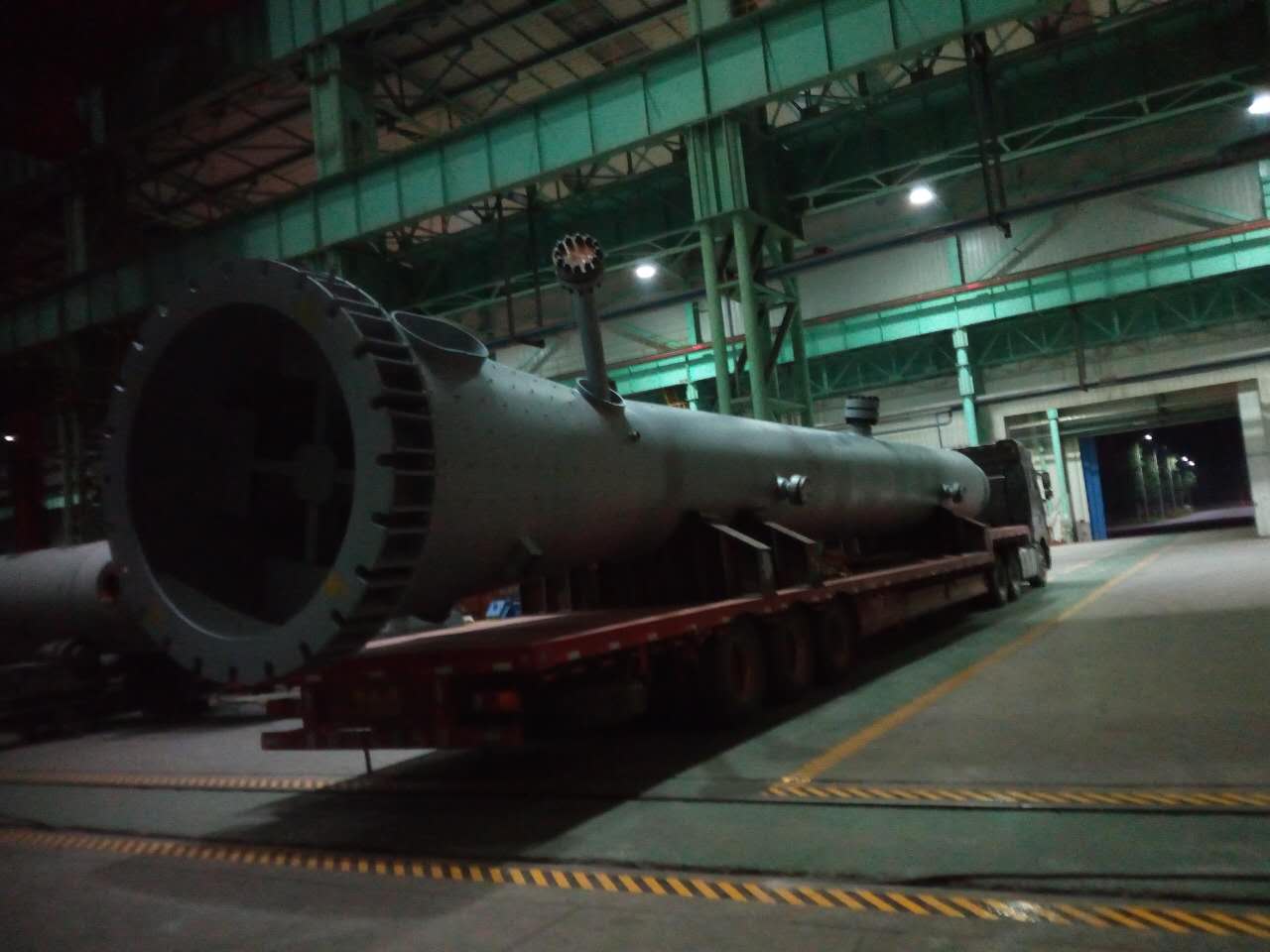 抚机公司为海南汉地石油化工有限公司制造的反应器完成发货