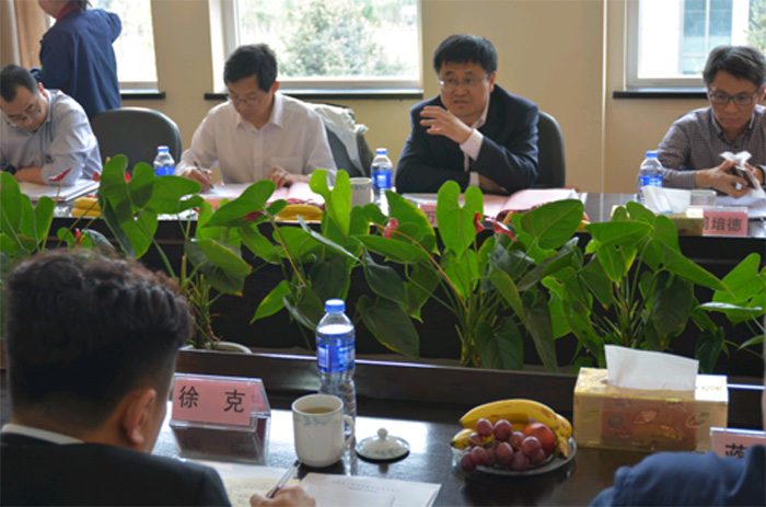 中国原子能科学研究院万钢院长一行来访抚机做研讨交流工作