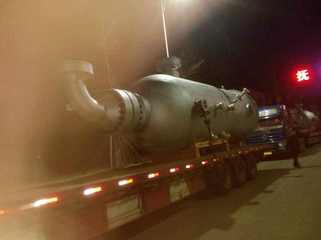 我公司为恒力石化（大连）炼化有限公司制造的循环氢分液罐竣工发货