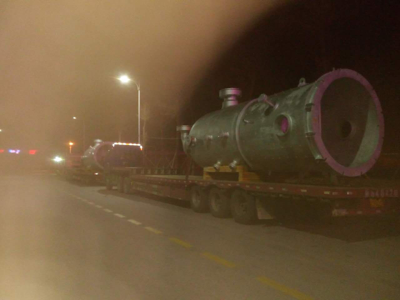 我公司为恒力石化（大连）炼化有限公司制造的循环氢分液罐竣工发货