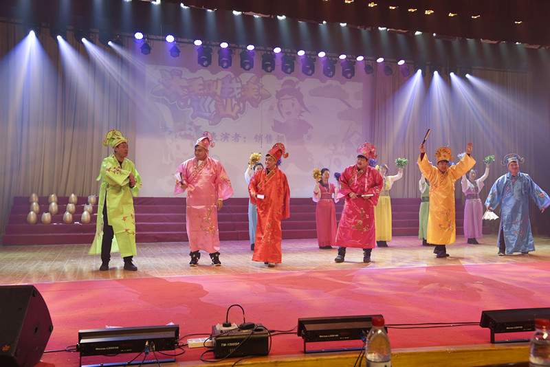 抚机举办“砥砺奋进、赢战2018”文艺演出暨年度表彰大会