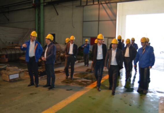 省领导视察抚机