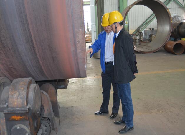 省领导视察抚机