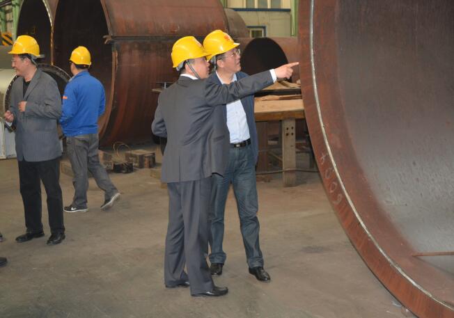 省领导视察抚机