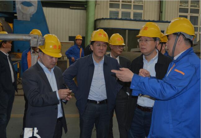 省领导视察抚机