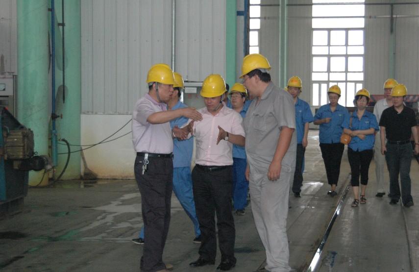 徐克总经理带领中层以上领导干部