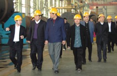 全国人大财经委副主任委员闻世震和国家省市领导一行到公司视察