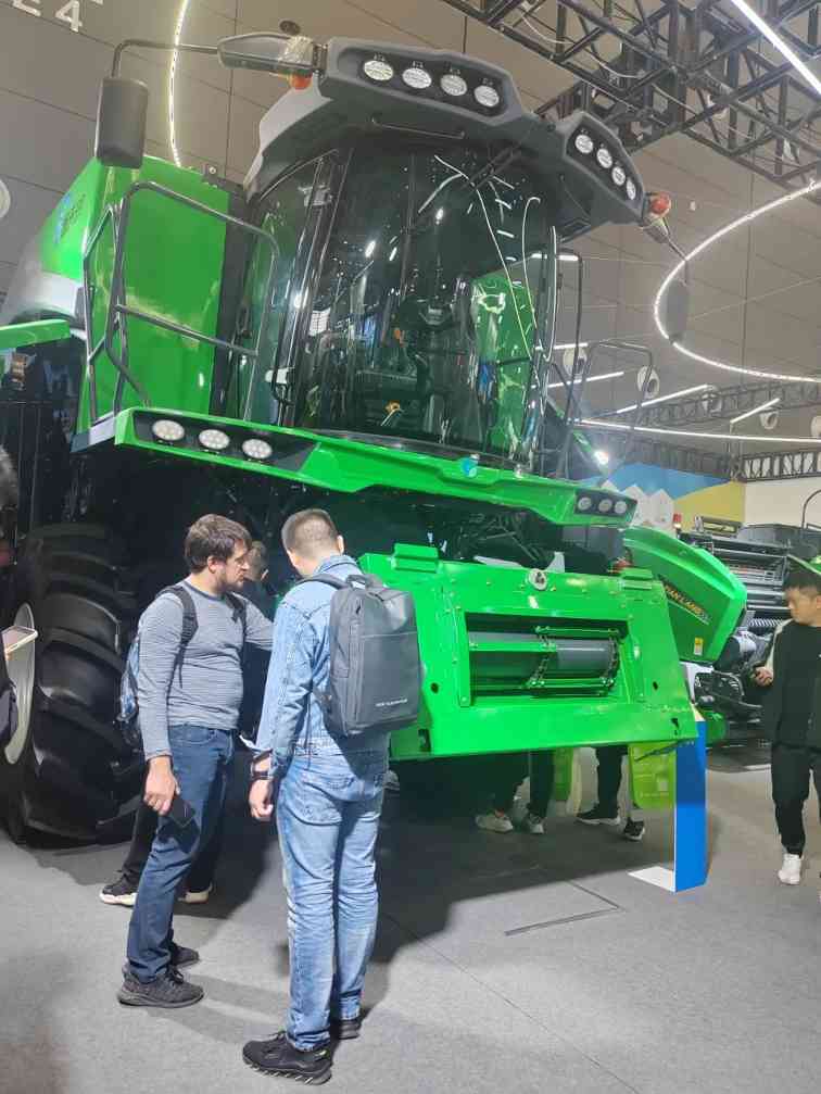 布局高端 收获未来 吉林天朗农业装备焕新亮相2024中国国际农机展