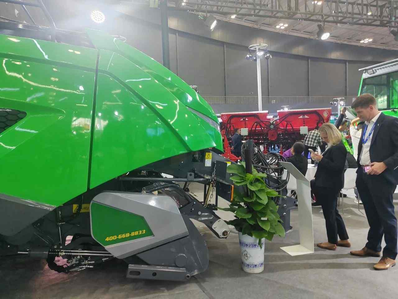 布局高端 收获未来 吉林天朗农业装备焕新亮相2024中国国际农机展