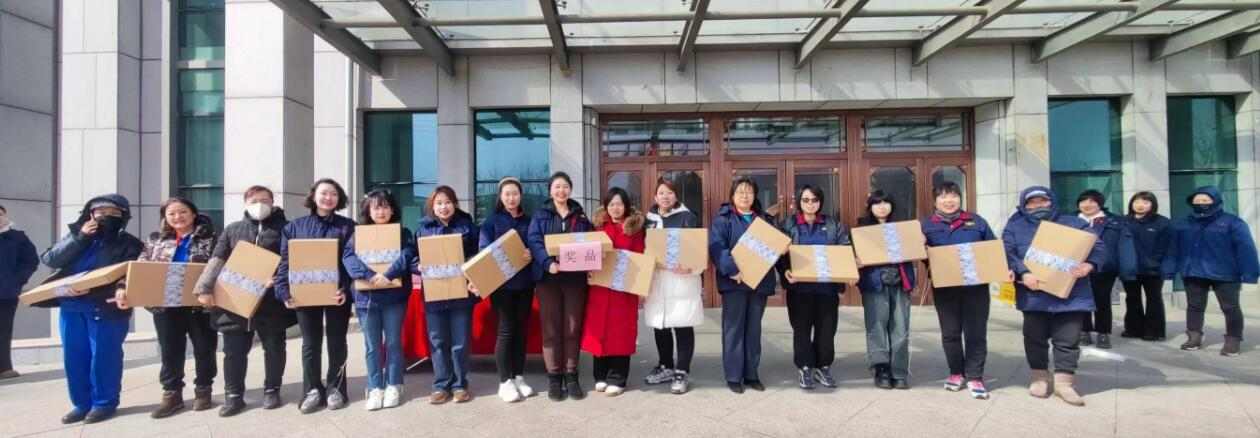 抚机公司举办国际劳动妇女节创意活动